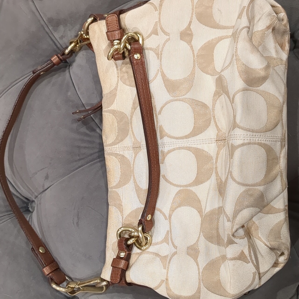 Authentic COACH Ottoman Brooke Pocketbook - Picture 2 of 12